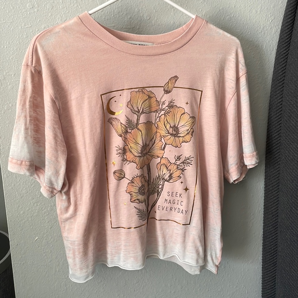 Seek magic every day crop top